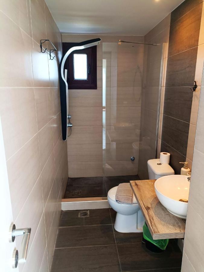Salonikiou Beach Apartments Akti Salonikiou ภายนอก รูปภาพ